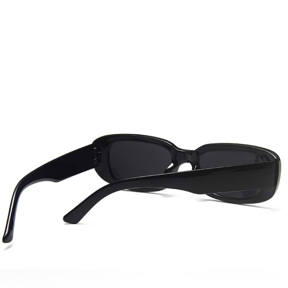 Beat the Heat Sunglasses - Picture 4 of 6